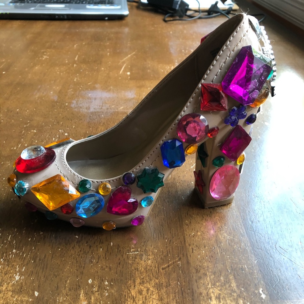 SHOE ART - Picture 12 of 16